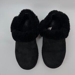 UGG Black Shearling Slippers US 10 EU 41 Cozy Indoor Comfort